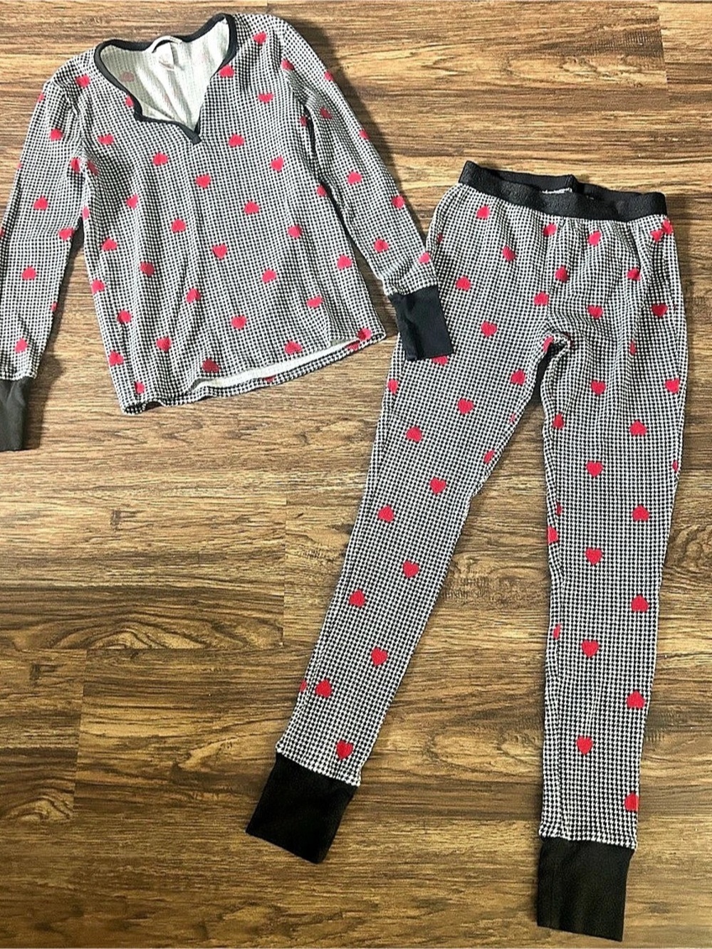 Victoria's Secret Houndstooth Heart Pajama Set Black & Red XS